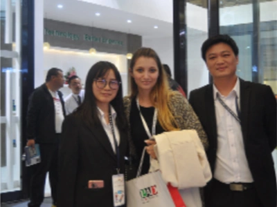 معرض GlassBuild America الدولي