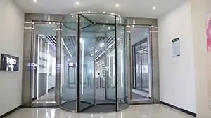باب دوار زجاجي بالكامل